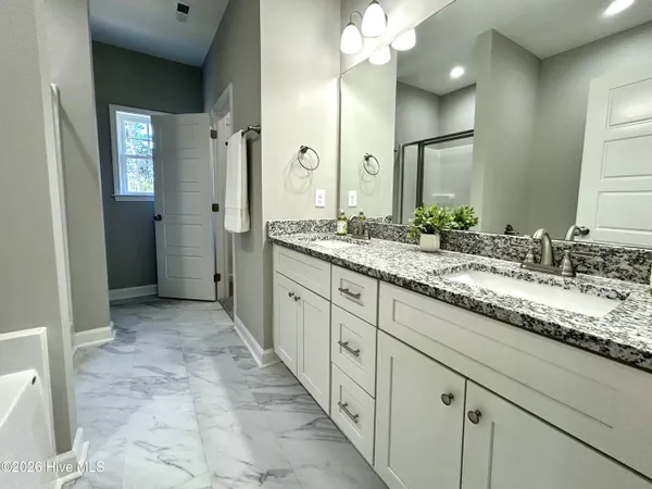 $263,400 | 1775 Walnut Run Drive, Deep Run, NC 28525