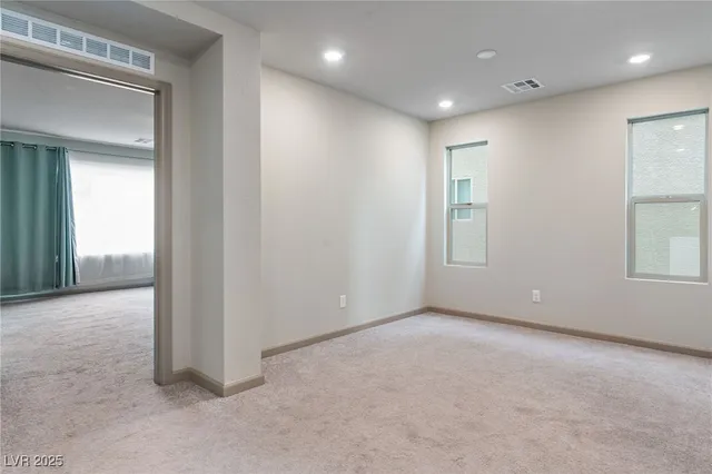 $2,833 | 8176 Caldera Creek Street, Las Vegas, NV 89113