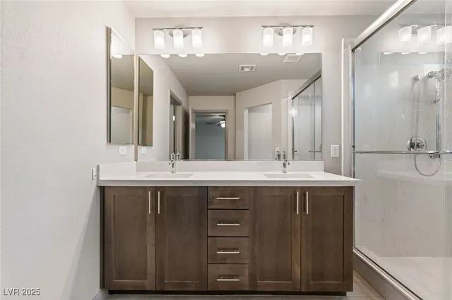 $2,833 | 8176 Caldera Creek Street, Las Vegas, NV 89113