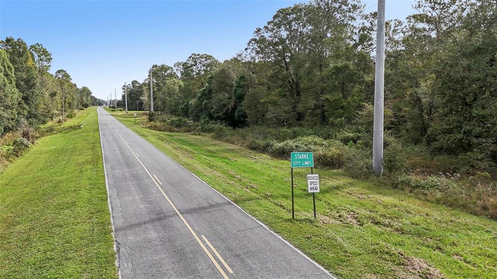 West Edwards Road Starke, FL 32091 - Photo 2 of 10 a view of a street with large trees