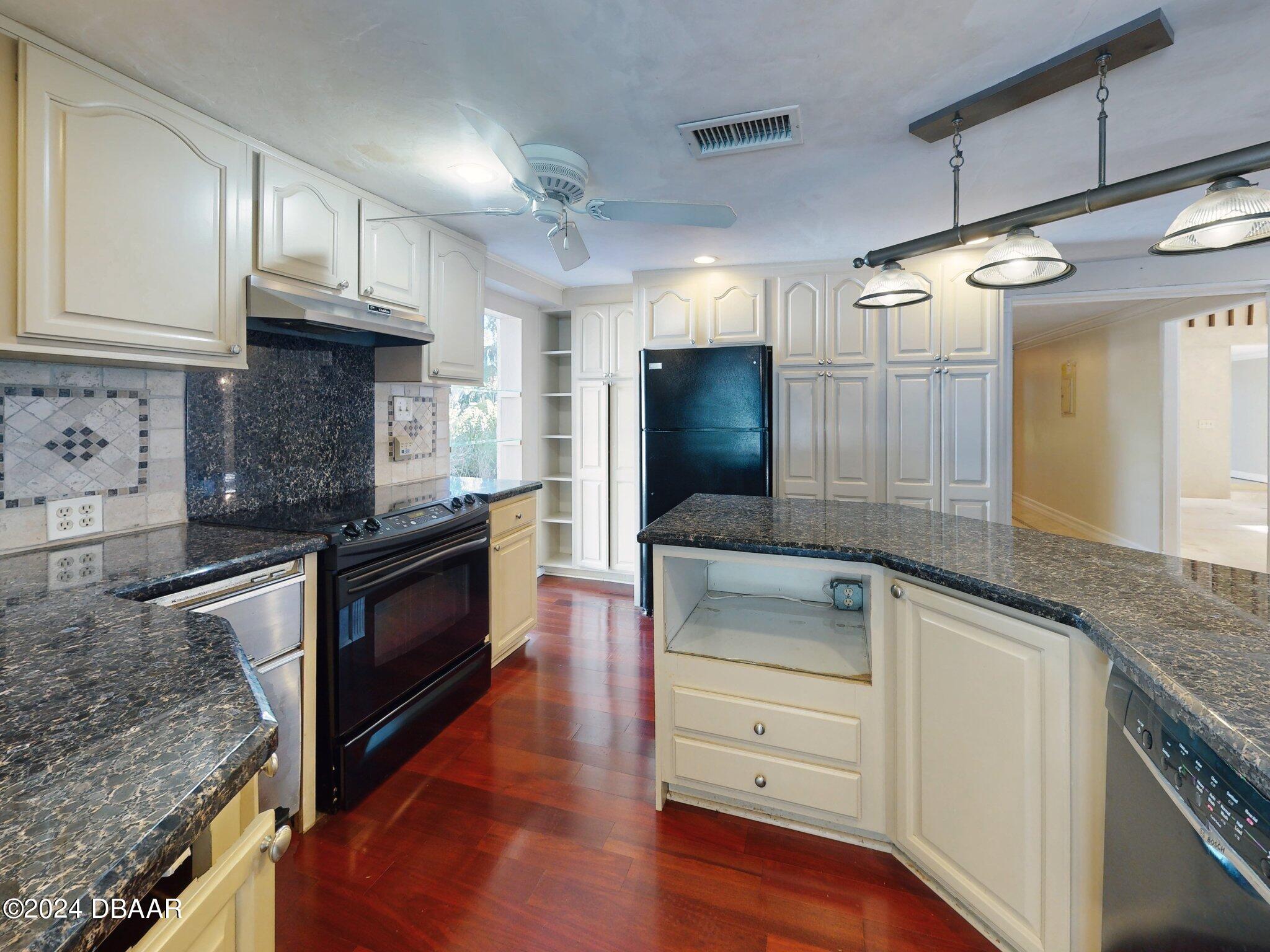 234 South Riverside Drive Edgewater, FL 32132 - Photo 23 of 134 037_234-n-riverside-dr-01122024_162844