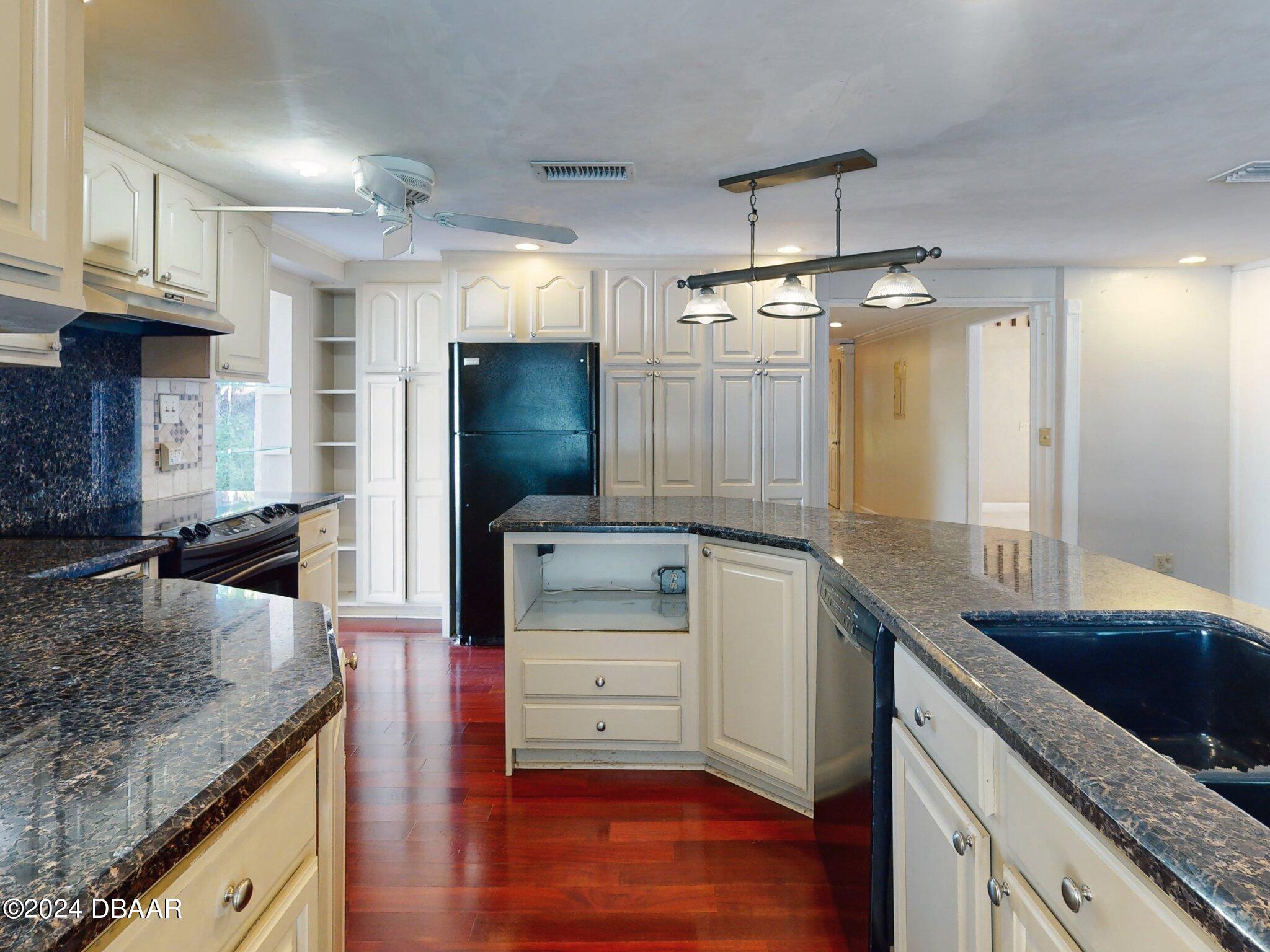 234 South Riverside Drive Edgewater, FL 32132 - Photo 25 of 134 039_234-n-riverside-dr-01122024_162916