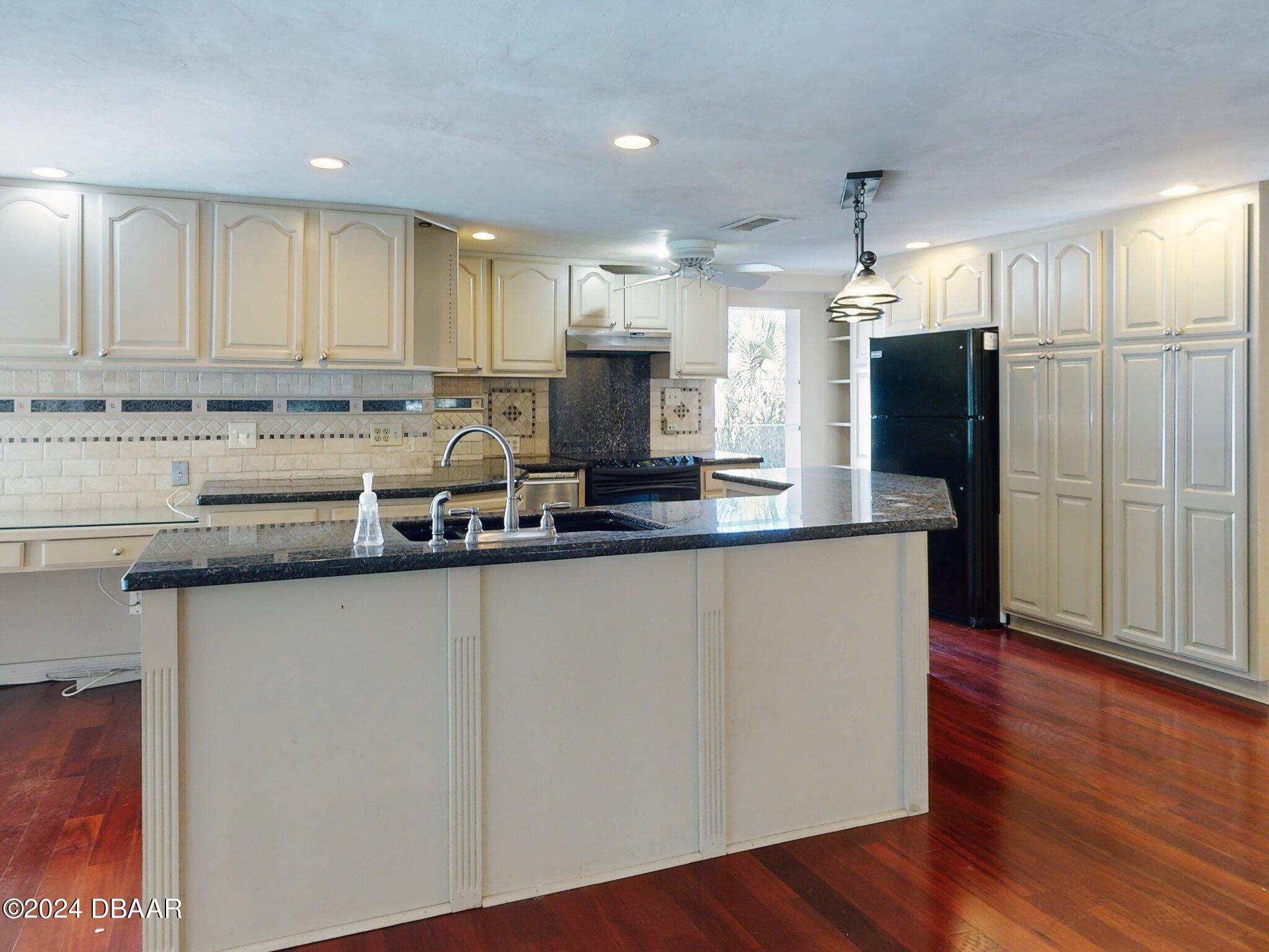 234 South Riverside Drive Edgewater, FL 32132 - Photo 29 of 134 043_234-n-riverside-dr-01122024_163020
