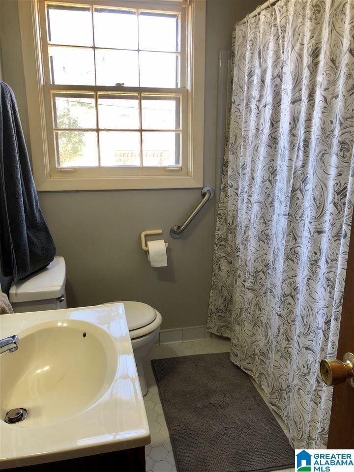 204 Willow Bend Road Birmingham, AL 35209 - Photo 10 of 13