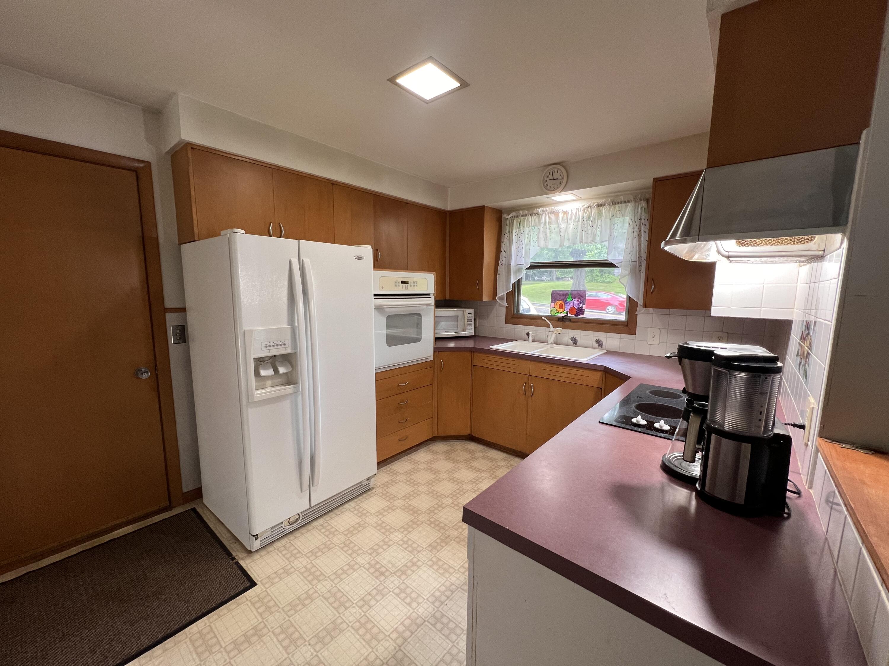 215 Montello Street Lewiston, ME 04240 - Photo 2 of 14 IMG_1068