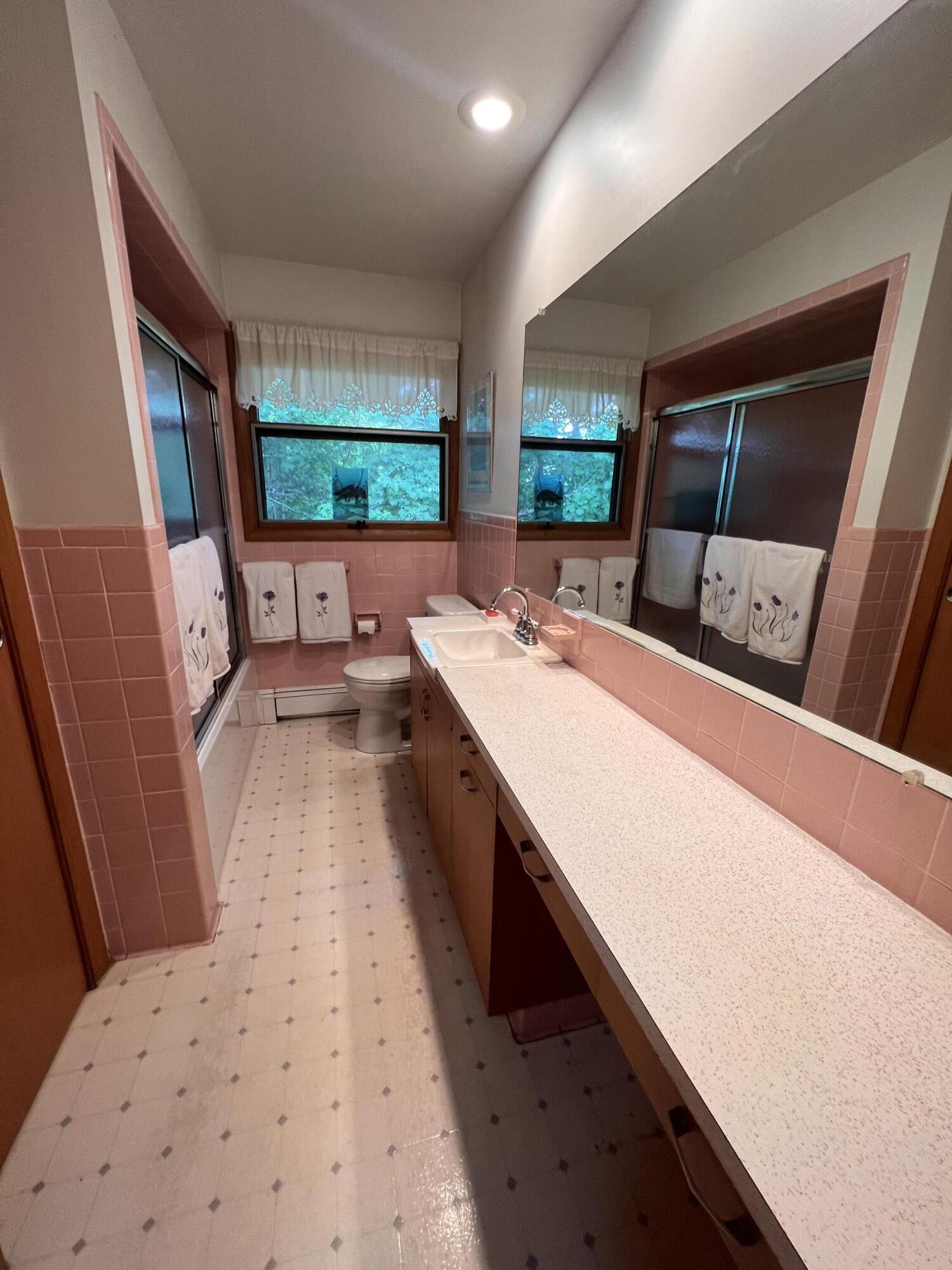 215 Montello Street Lewiston, ME 04240 - Photo 6 of 14 IMG_1077