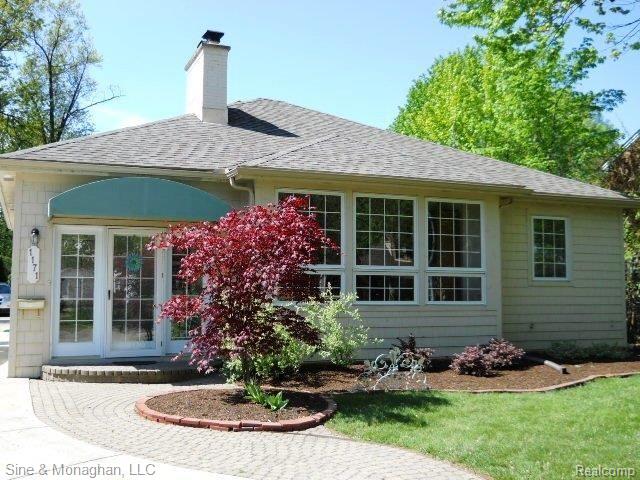 1171 Hawthorne Road Grosse Pointe, MI 48236 - Photo 1 of 24 004.JPG