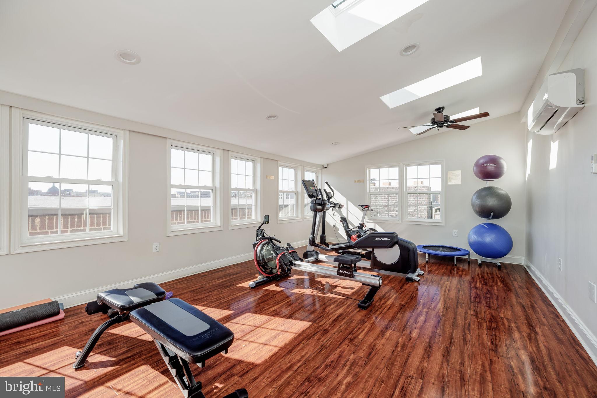 1700 17th Street Northwest, Unit 505 Washington, DC 20009 - Photo 13 of 26 Sky lit exercise room