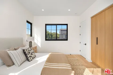 $4,550,000 | 1500 Louella Avenue, Venice, CA 90291