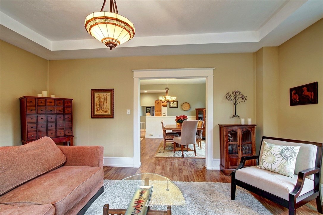 7405 Skipley Road Snohomish, WA 98290 - Photo 14 of 25 a living room with furniture