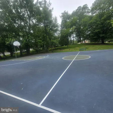 a view of a tennis court