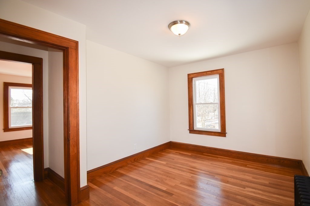 945 Allen Street Springfield, MA 01118 - Photo 23 of 40