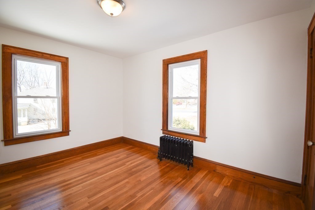 945 Allen Street Springfield, MA 01118 - Photo 24 of 40