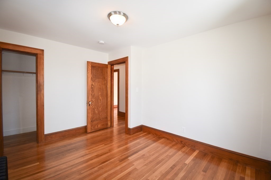 945 Allen Street Springfield, MA 01118 - Photo 25 of 40