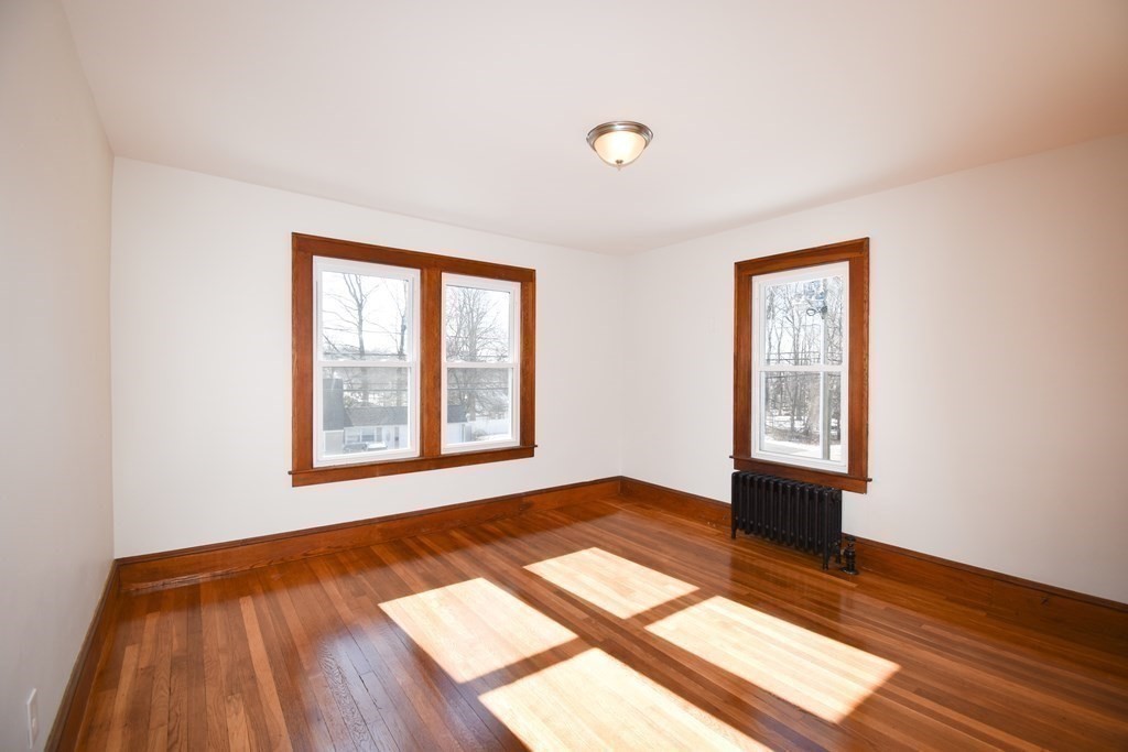 945 Allen Street Springfield, MA 01118 - Photo 27 of 40