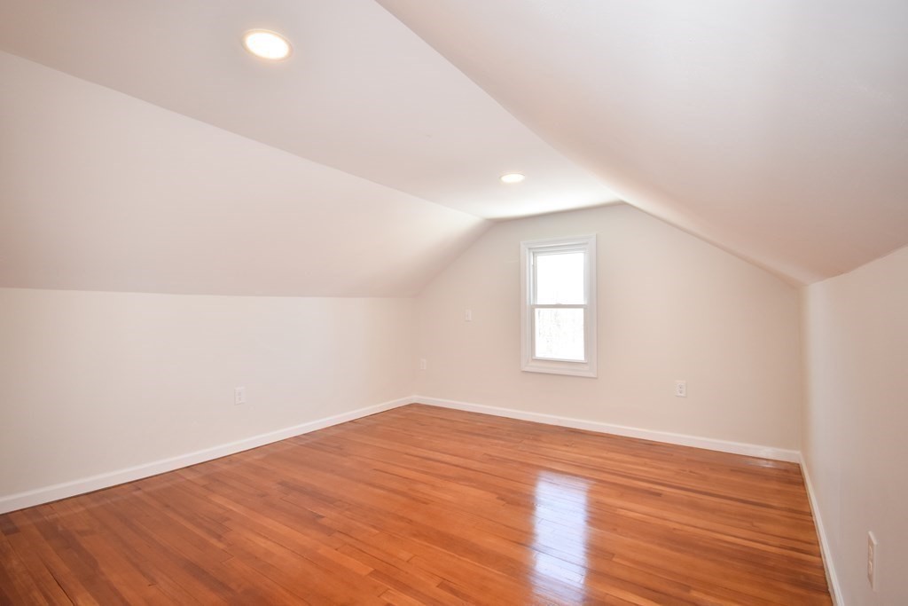 945 Allen Street Springfield, MA 01118 - Photo 33 of 40