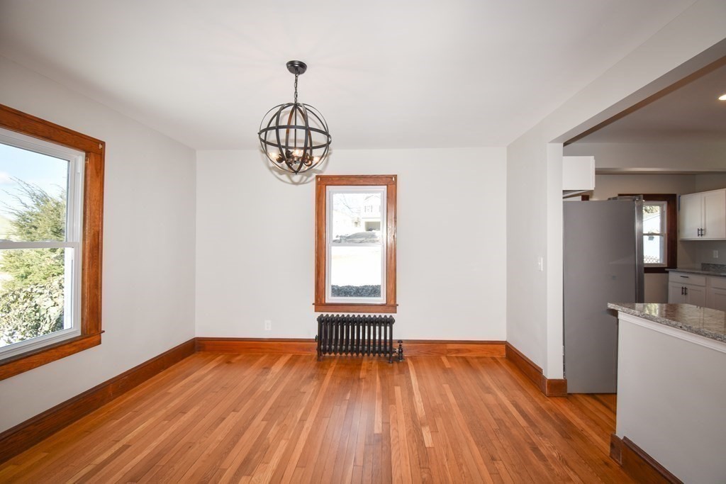 945 Allen Street Springfield, MA 01118 - Photo 10 of 40