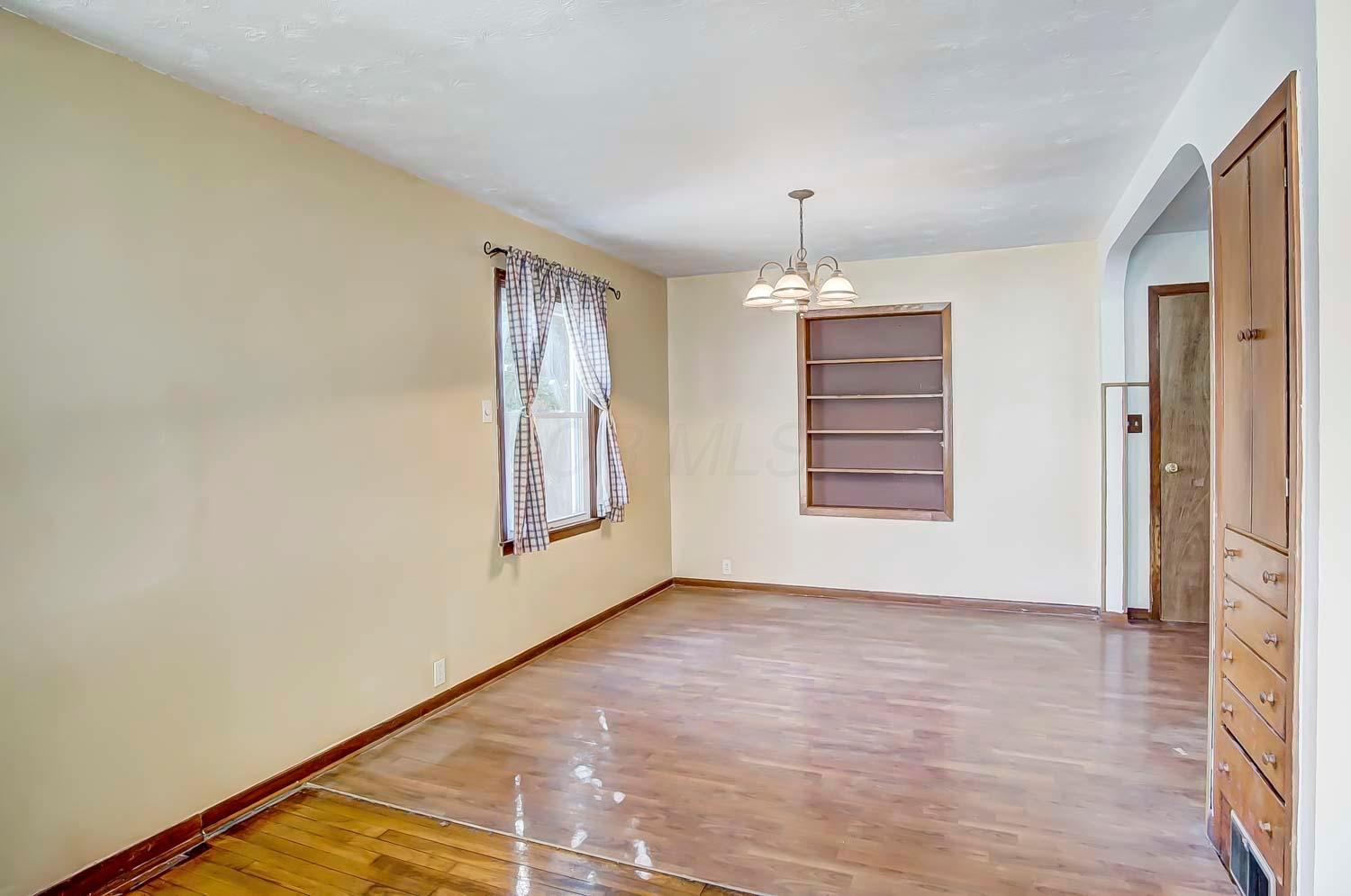 1027 London Road West Jefferson, OH 43162 - Photo 13 of 40