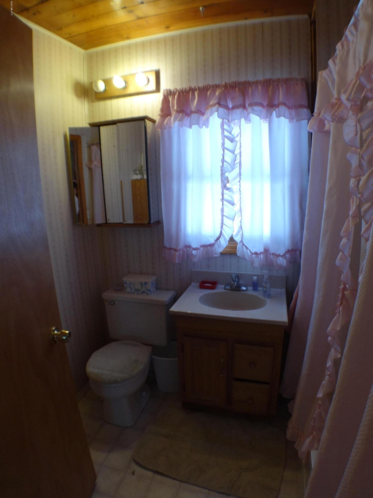 11542 Alling Road Plainwell, MI 49080 - Photo 15 of 15 DSC00352