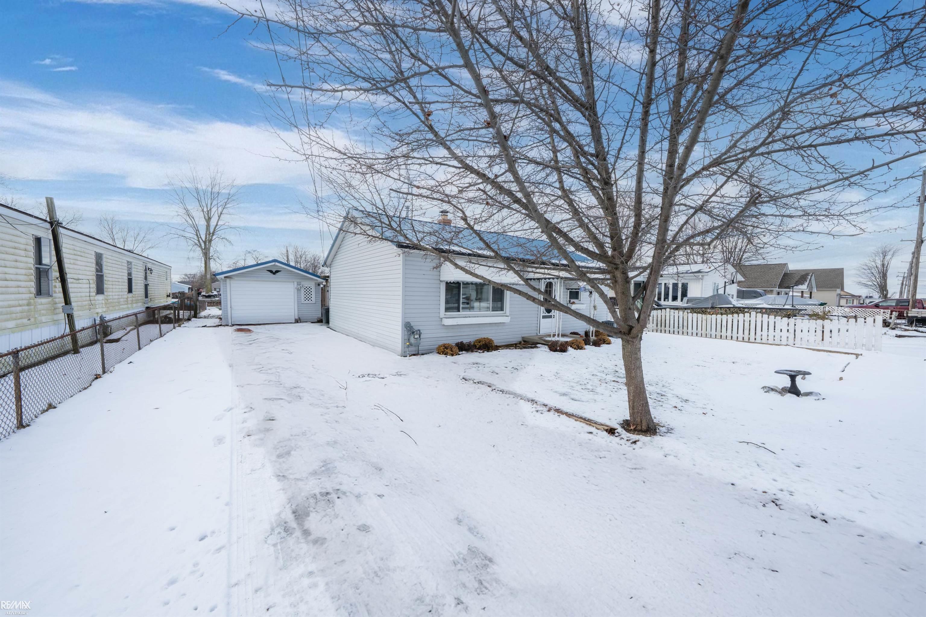 7334 Bealane Road Algonac, MI 48001 - Photo 22 of 53