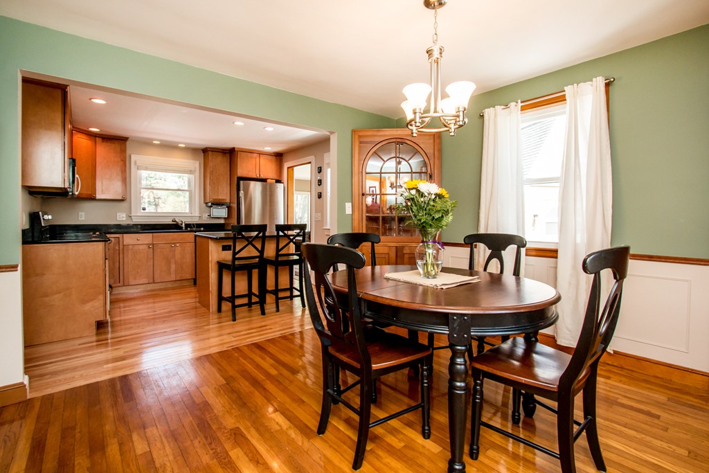14 Foster Road Burlington, MA 01803 - Photo 11 of 30 Gallery Image 11