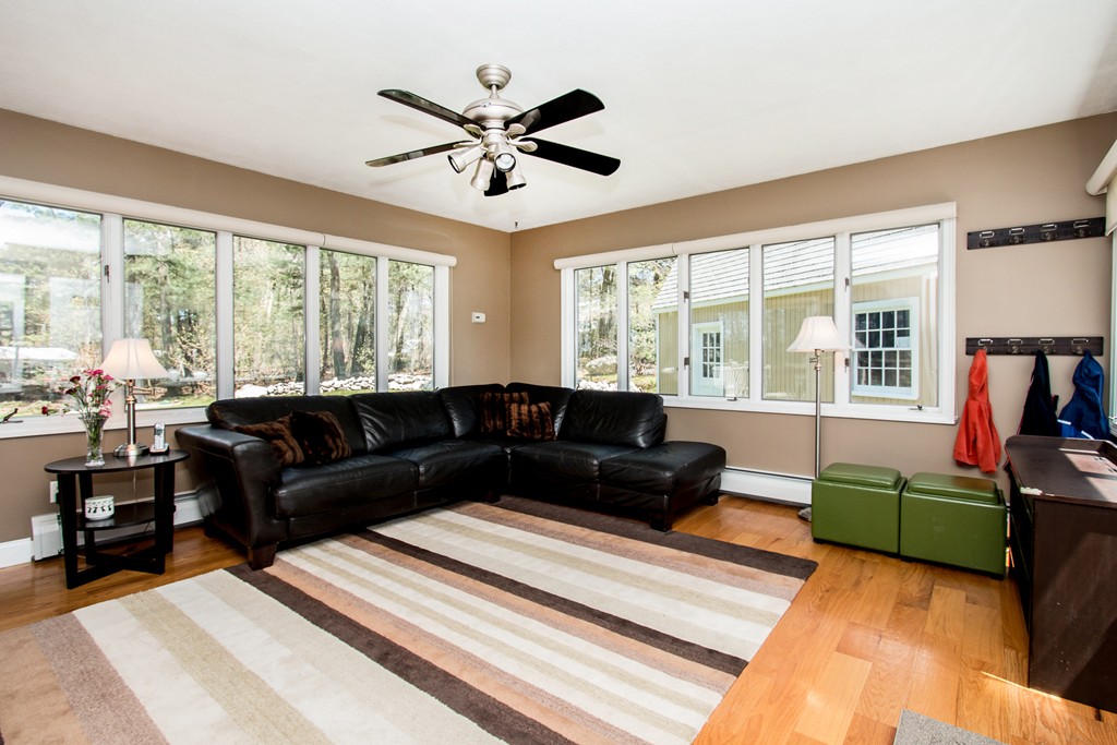 14 Foster Road Burlington, MA 01803 - Photo 8 of 30 Gallery Image 8