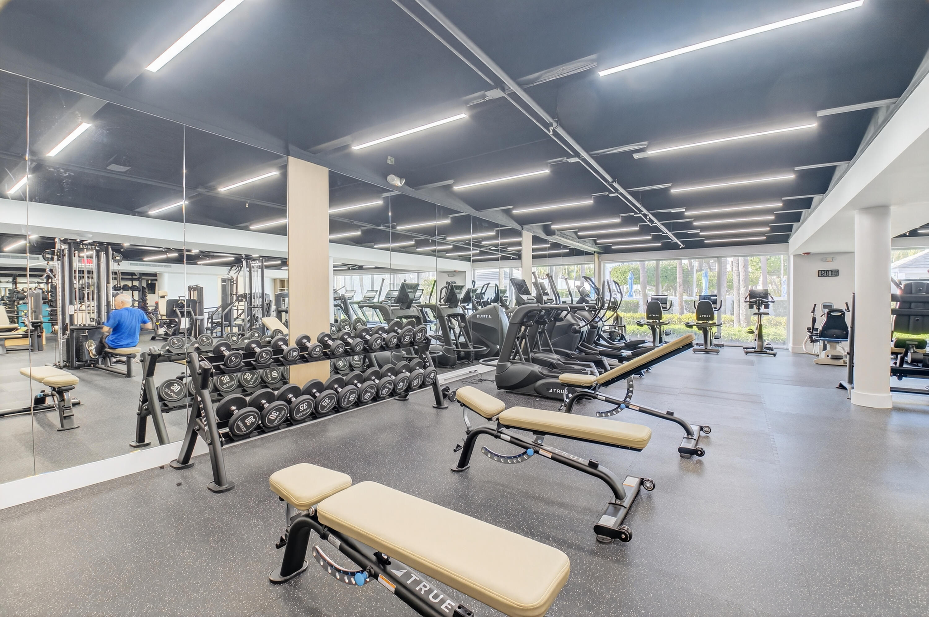 2707 North Ocean Boulevard, Unit D706 Boca Raton, FL 33431 - Photo 71 of 80 a view of a room with gym equipment