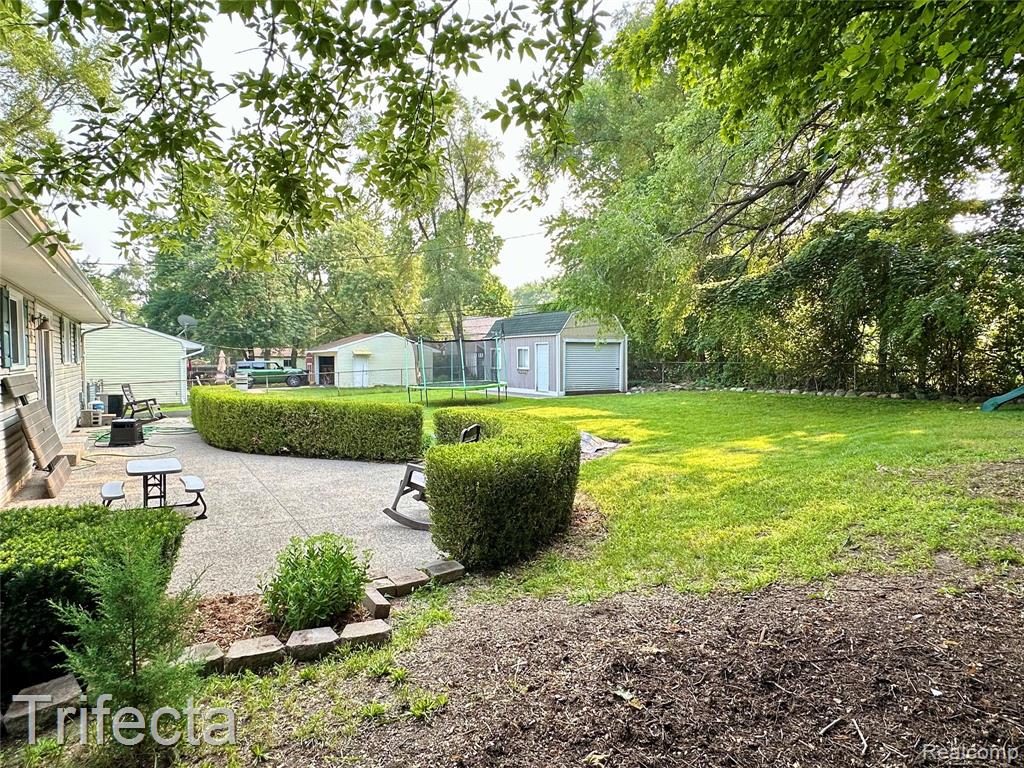 47555 Dequindre Road Rochester Hills, MI 48307 - Photo 23 of 29