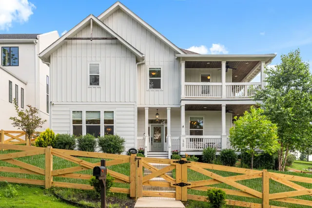 front view of house with a yard