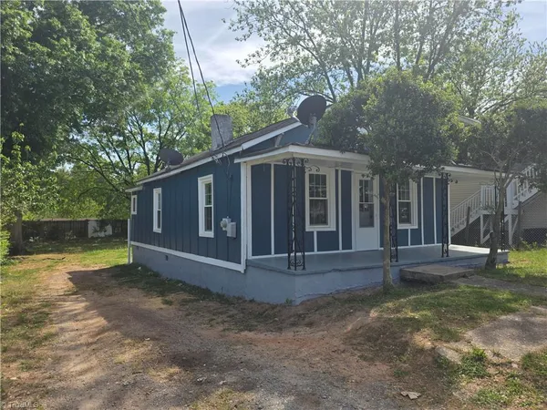 $895 | 904 Crowder Street, Winston-Salem, NC 27107