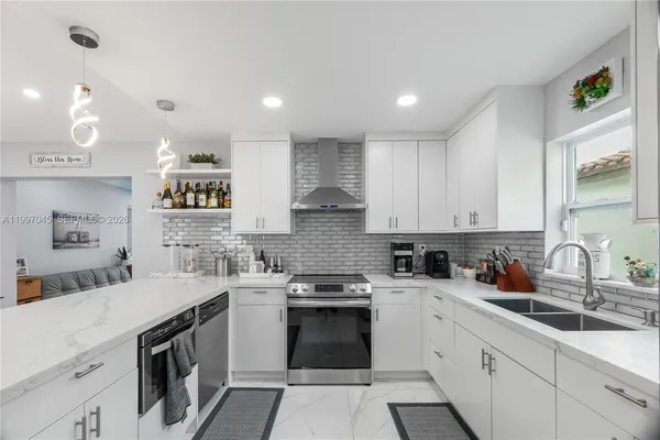 $4,000 | 2222 Southwest 138th Avenue, Miami, FL 33175