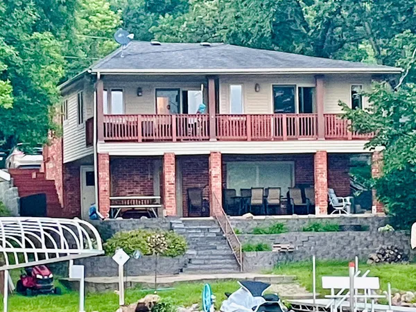 $425,000 | 13226 53rd Street Northeast, Spicer, MN 56288