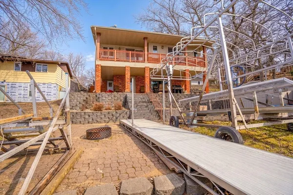 $425,000 | 13226 53rd Street Northeast, Spicer, MN 56288