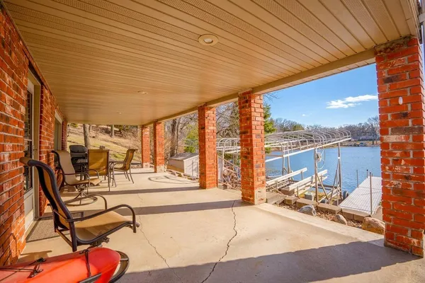 $425,000 | 13226 53rd Street Northeast, Spicer, MN 56288