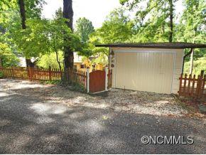 27 West Lake View Road Hendersonville, NC 28739 - Photo 3 of 17 Gallery Image 3
