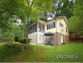 27 West Lake View Road Hendersonville, NC 28739 - Photo 4 of 17 Gallery Image 4