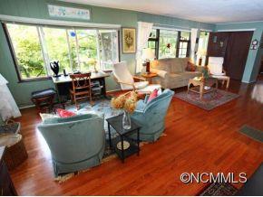 27 West Lake View Road Hendersonville, NC 28739 - Photo 7 of 17 Gallery Image 7