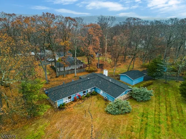 view of a house with a yard