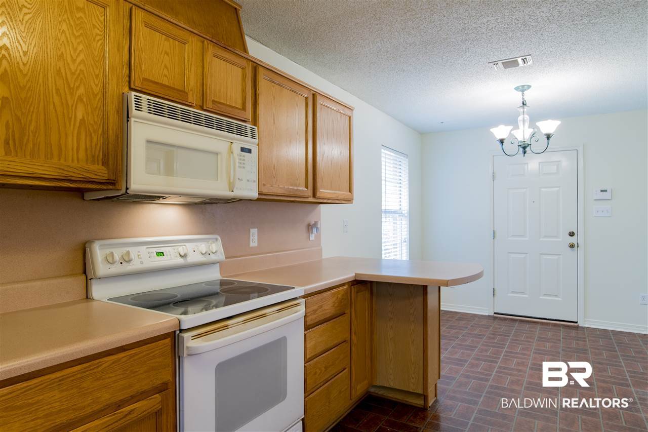 300 West Azalea Avenue Foley, AL 36535 - Photo 5 of 16