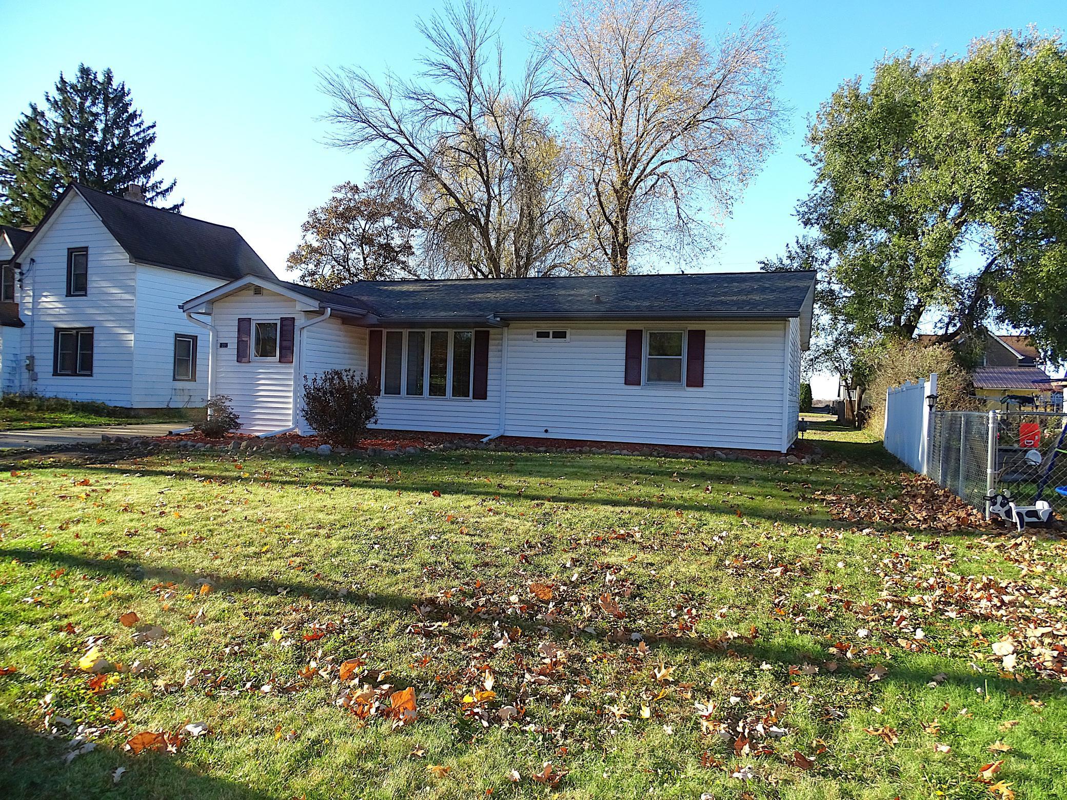 1222 Durand Street Durand, WI 54736 - Photo 4 of 26