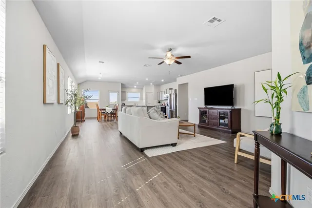 $359,990 | 709 Carol Drive, Hutto, TX 78634