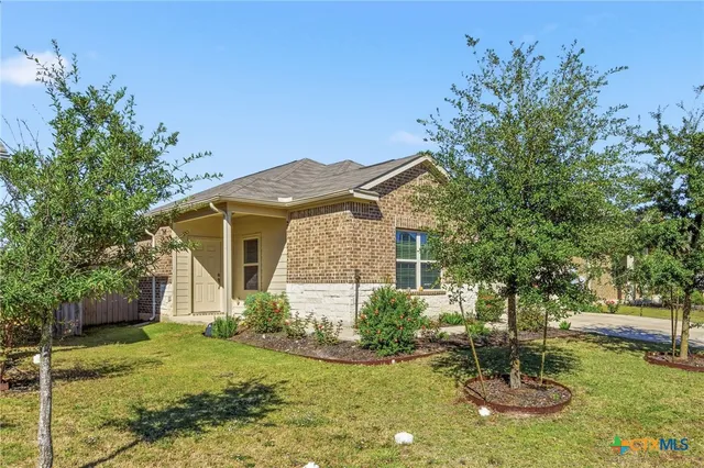$359,990 | 709 Carol Drive, Hutto, TX 78634