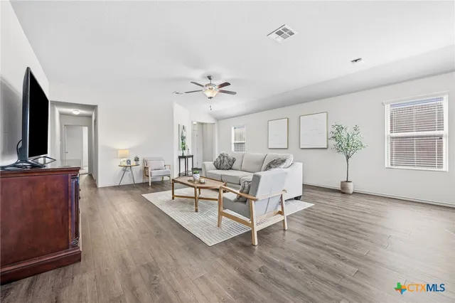 $359,990 | 709 Carol Drive, Hutto, TX 78634