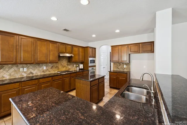 $560,000 | 23567 7 Winds, San Antonio, TX 78258