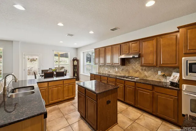 $560,000 | 23567 7 Winds, San Antonio, TX 78258