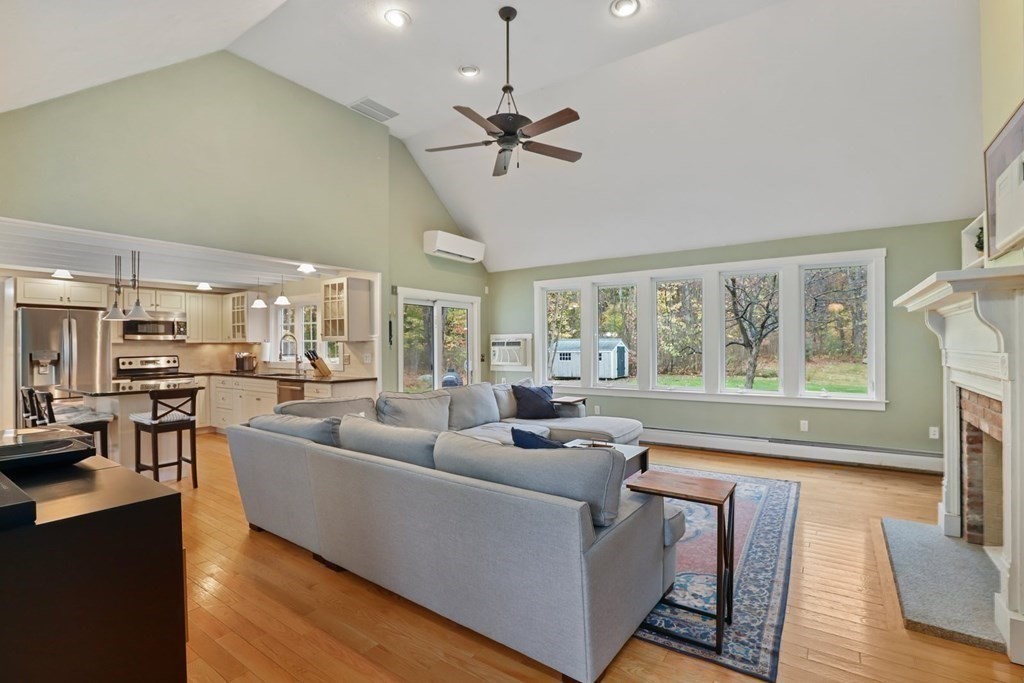 35 Northfield Road Lunenburg, MA 01462 - Photo 1 of 38 Gallery Image 1