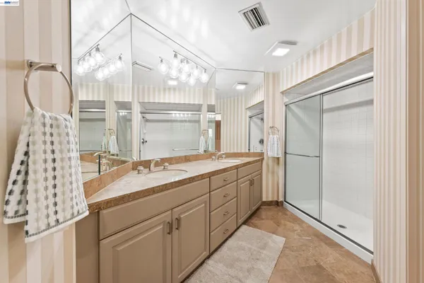 $929,000 | 4636 Redwood Road, Oakland, CA 94619