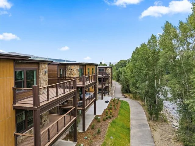 $1,213,500 | 1044 Blue River Parkway, Unit C306, Silverthorne, CO 80498
