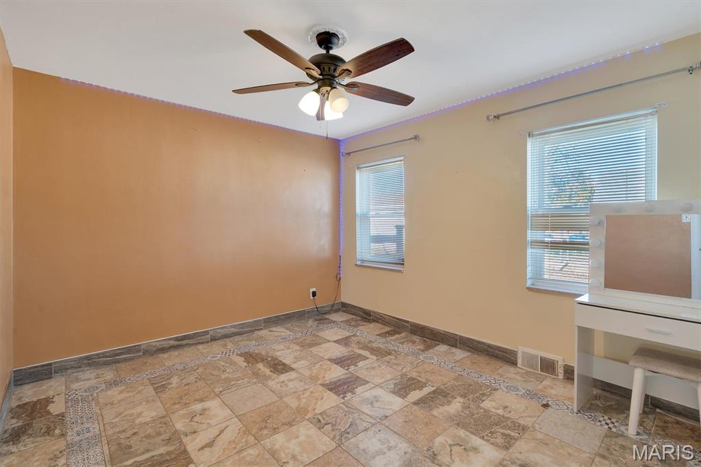 1625 Telegraph Road St. Louis, MO 63125 - Photo 17 of 35