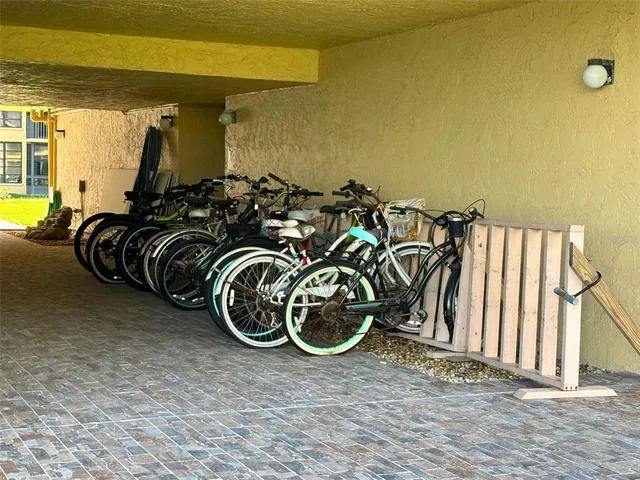 $569,000 | 19701 Gulf Boulevard, Unit 407, Indian Shores, FL 33785